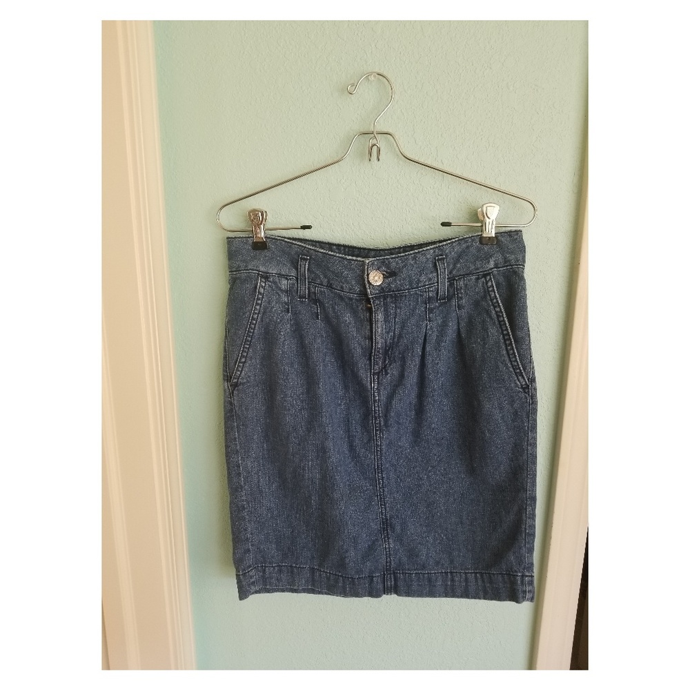 Fossil Denim Skirt. Waist 27".
